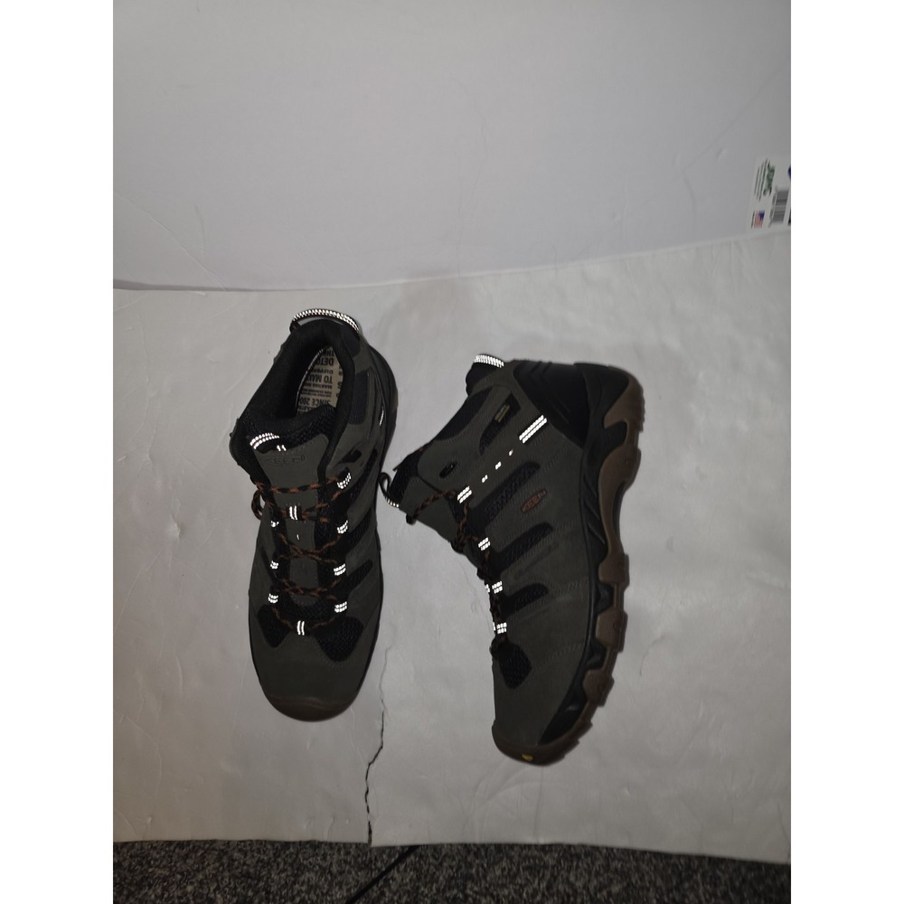 mens keen hiking boots waterproof⁰ Size 14.